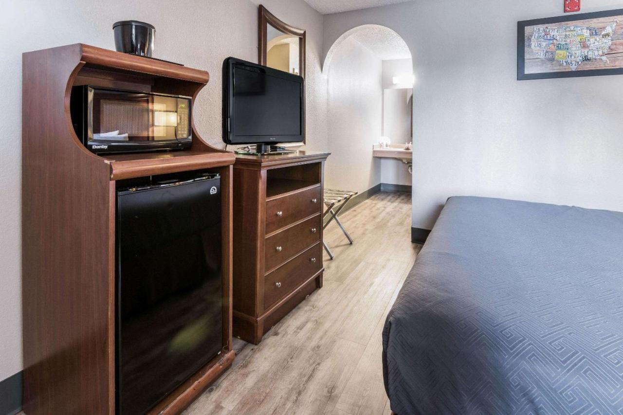 Econo Lodge Γκέινσβιλ Εξωτερικό φωτογραφία