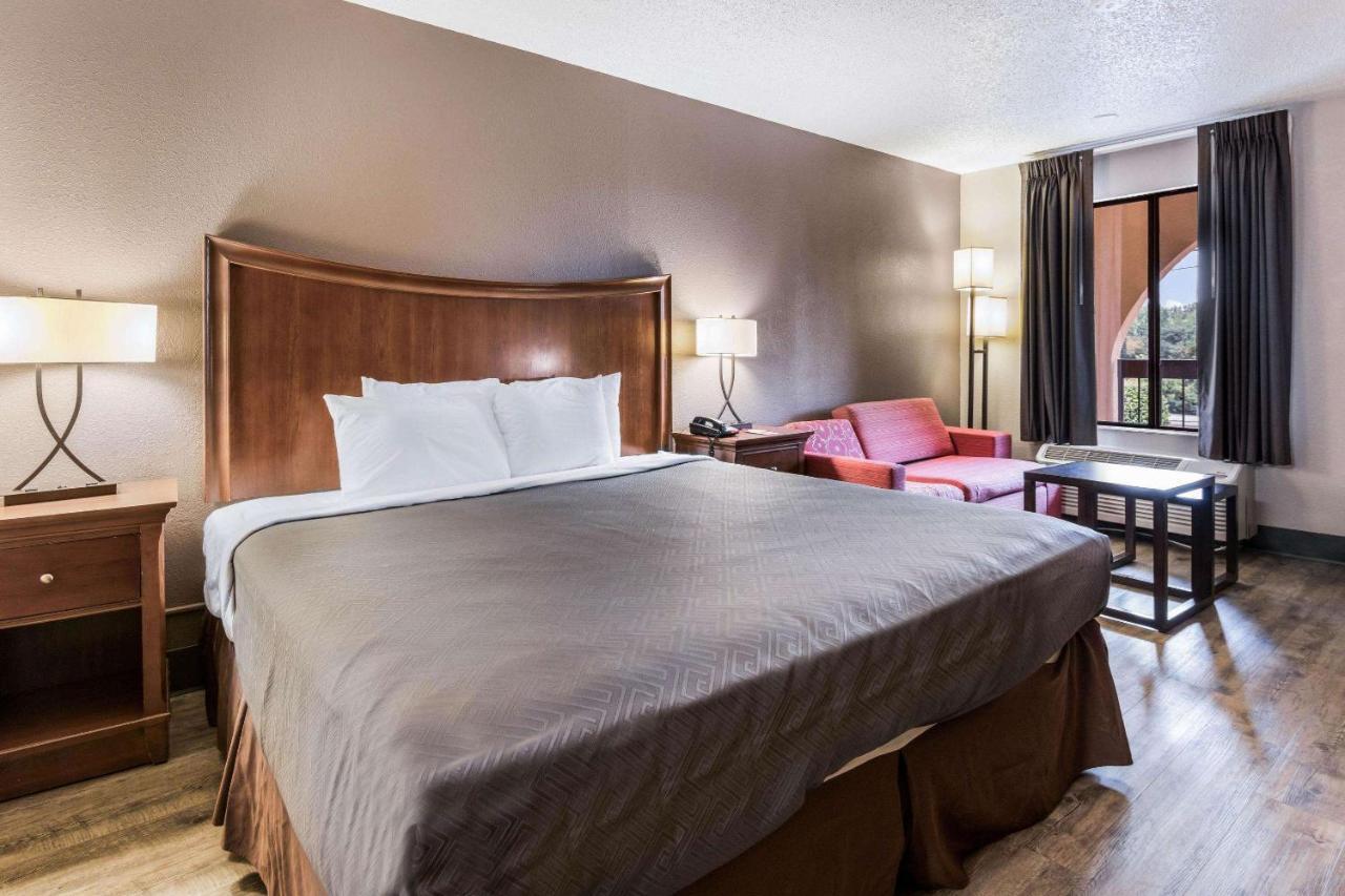 Econo Lodge Γκέινσβιλ Εξωτερικό φωτογραφία